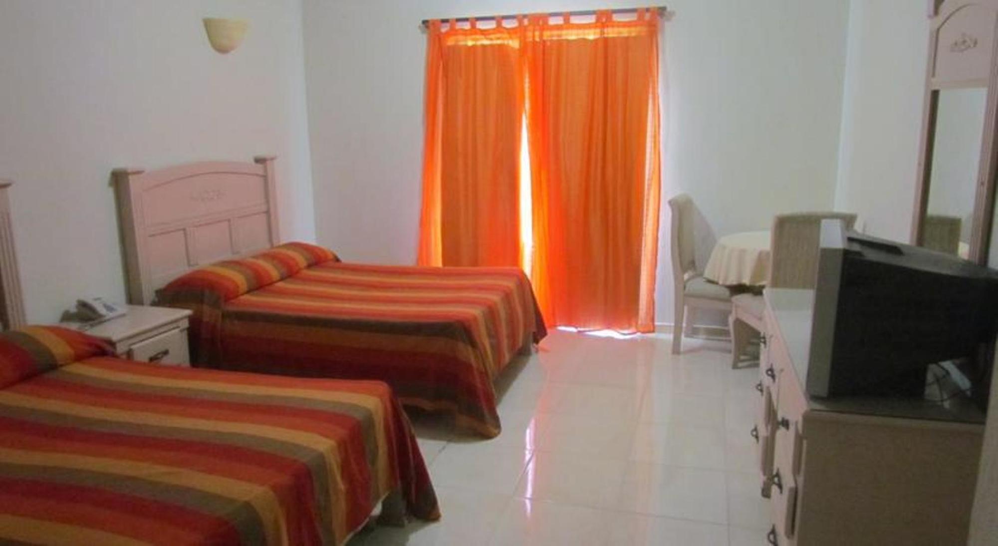 Hotel Dominicana Plus Bávaro Esterno foto