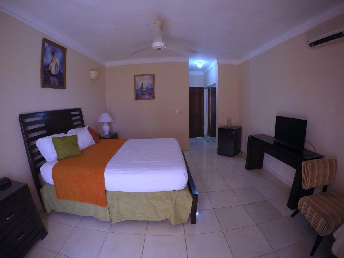 Hotel Dominicana Plus Bávaro Esterno foto